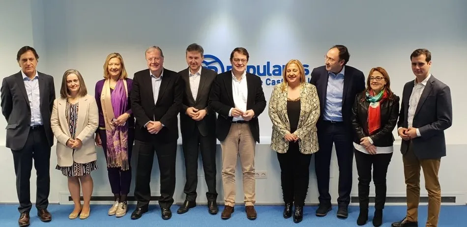 Foto 2 - Ma&ntilde;ueco propone un pacto con todos los partidos para que gobierne la lista m&aacute;s votada