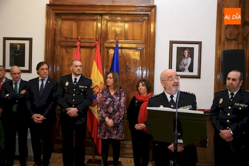 Foto 11 - Luis Jes&uacute;s Esteban Leza&uacute;n se convierte en el nuevo comisario de la Polic&iacute;a Nacional de Salamanca