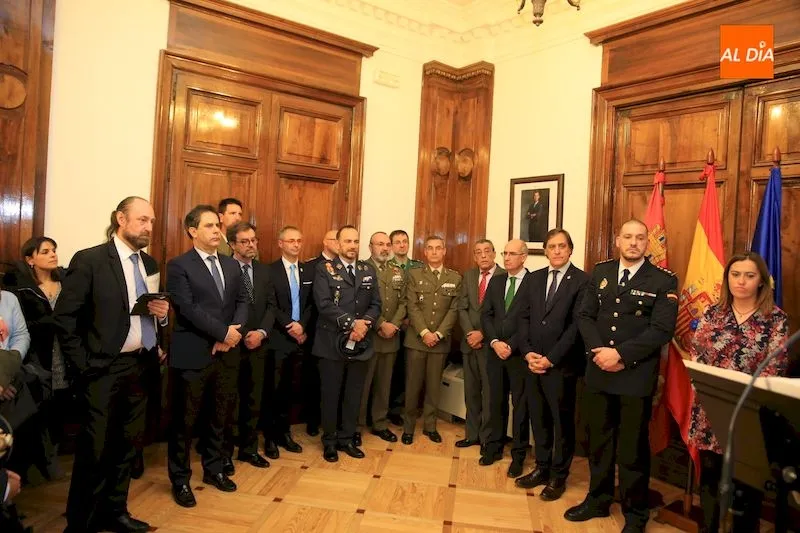 Foto 10 - Luis Jes&uacute;s Esteban Leza&uacute;n se convierte en el nuevo comisario de la Polic&iacute;a Nacional de Salamanca