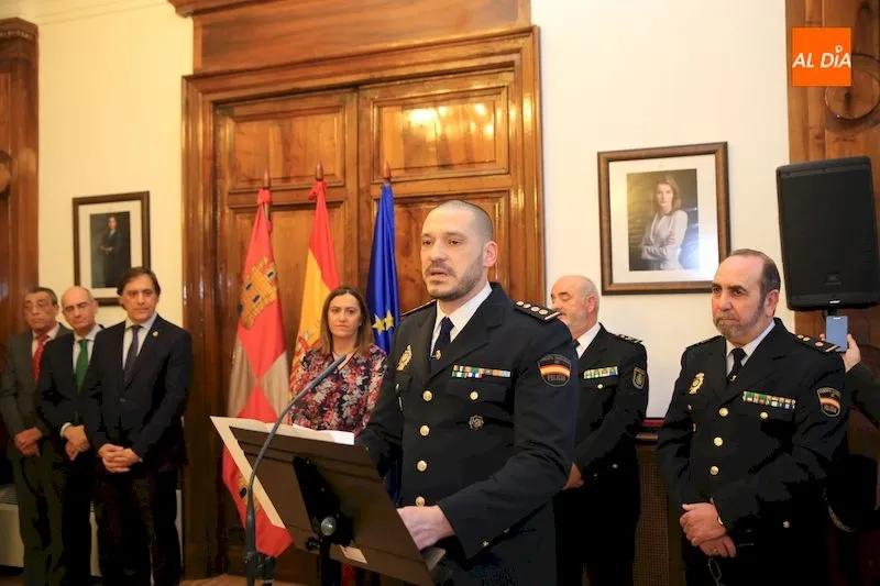 Foto 7 - Luis Jes&uacute;s Esteban Leza&uacute;n se convierte en el nuevo comisario de la Polic&iacute;a Nacional de Salamanca