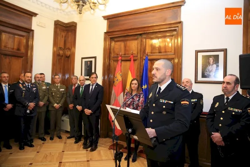Foto 5 - Luis Jes&uacute;s Esteban Leza&uacute;n se convierte en el nuevo comisario de la Polic&iacute;a Nacional de Salamanca