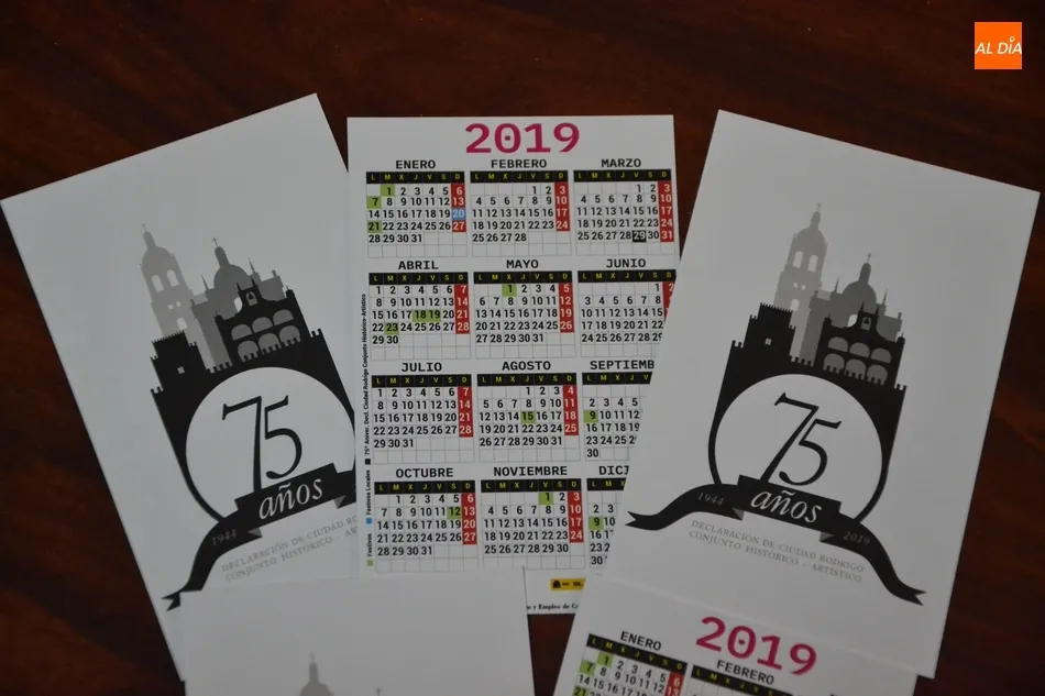 Foto 4 - Disponibles unos calendarios de bolsillo del 75 Aniversario  
