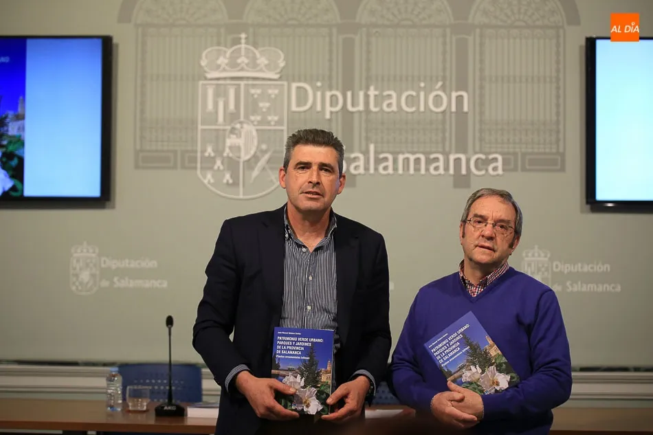 Foto 2 - La historia de 82 parques y jardines de la ciudad y la provincia, en el &uacute;ltimo libro del bi&oacute;logo...