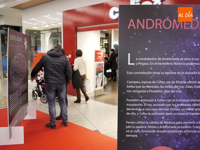 Foto 7 - El Centro Comercial El Tormes inaugura su propia escuela de astronautas