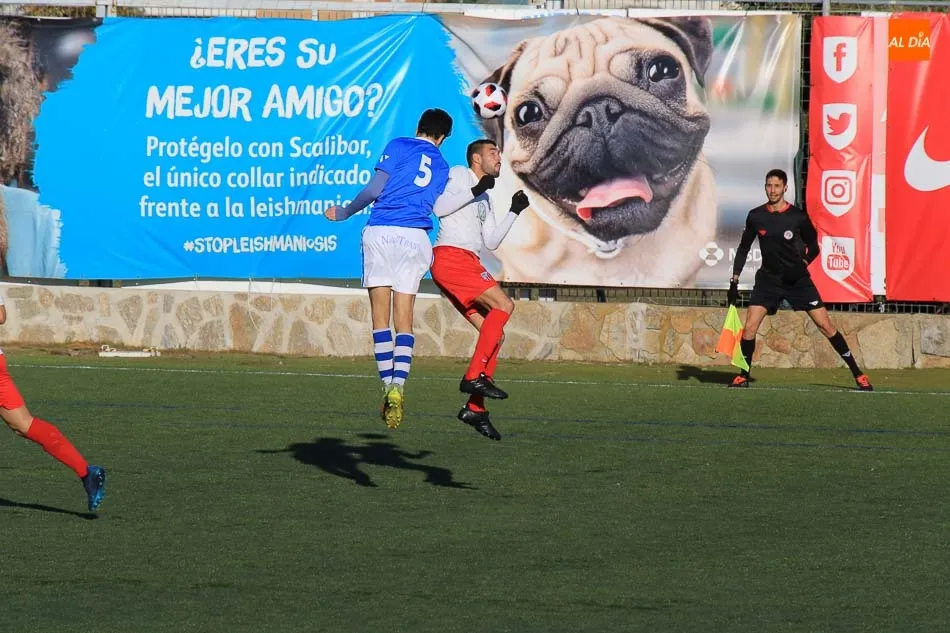 Foto 11 - El Santa Marta da la sorpresa y pierde ante La Granja (2-4)