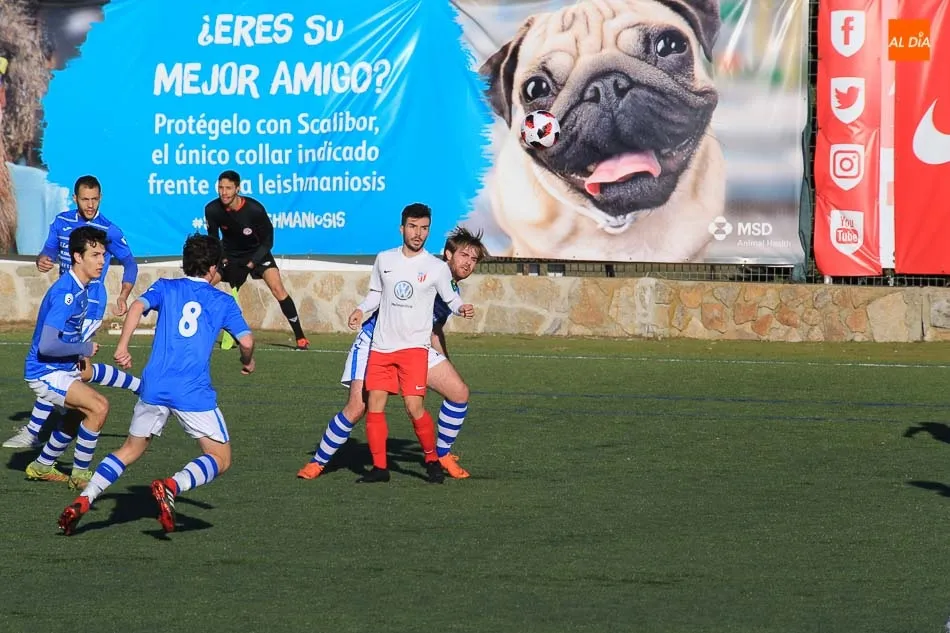 Foto 8 - El Santa Marta da la sorpresa y pierde ante La Granja (2-4)