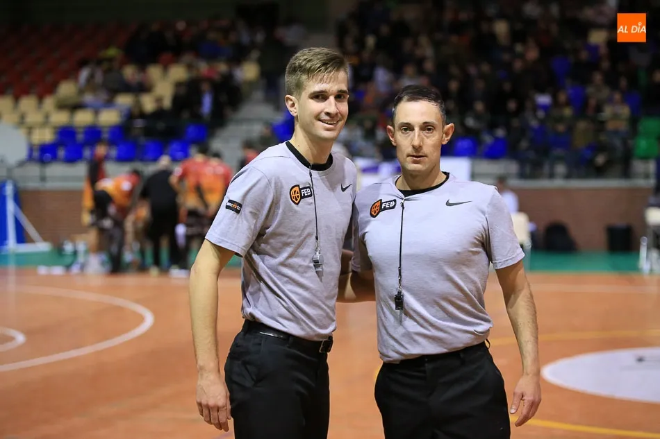 Foto 2 - El Aquimisa Carbajosa se impone al Ponferrada y comienza el a&ntilde;o a lo grande (70-54)