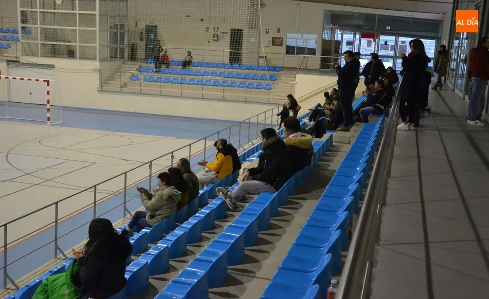 Foto 2 - El Mir&oacute;briga Futsal impone su ley en el derby del Oeste frente a Villavieja  