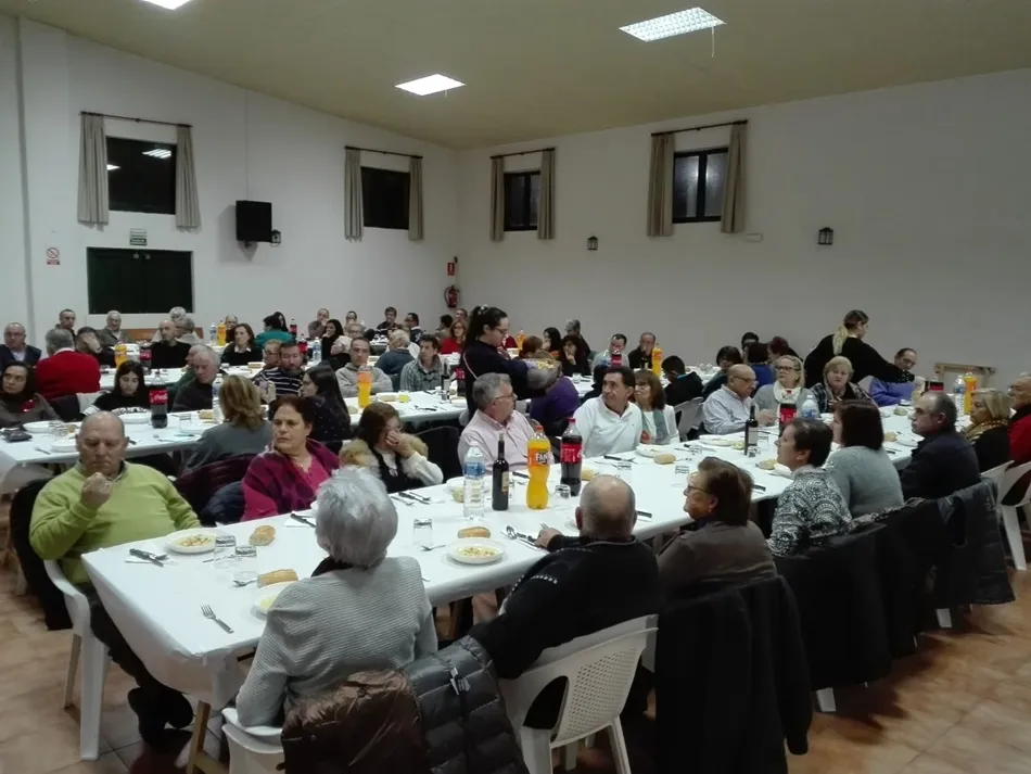 Foto 4 - Villoruela colabora con Acci&oacute;n Verapaz en su cena solidaria