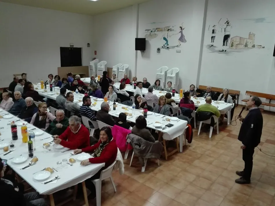 Foto 3 - Villoruela colabora con Acci&oacute;n Verapaz en su cena solidaria