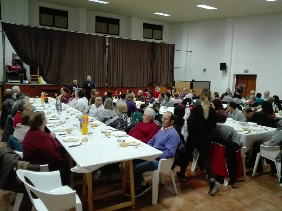 Foto 2 - Villoruela colabora con Acci&oacute;n Verapaz en su cena solidaria