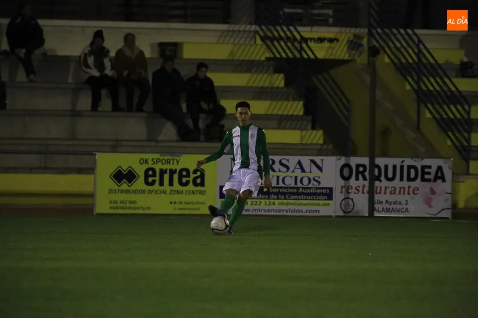 Foto 8 - Cara y cruz en el final de la primera vuelta para los equipos salmantinos