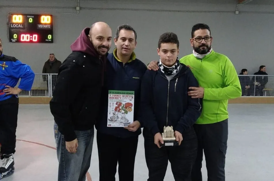 Foto 7 - Ajetreado fin de semana para los equipos de hockey de Farinatos Roleros  