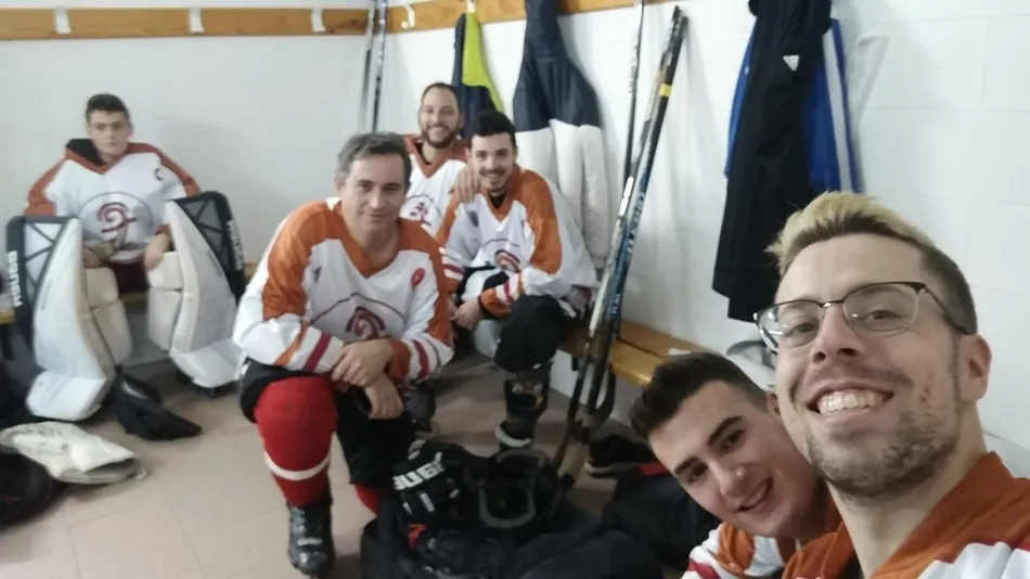 Foto 8 - Ajetreado fin de semana para los equipos de hockey de Farinatos Roleros  