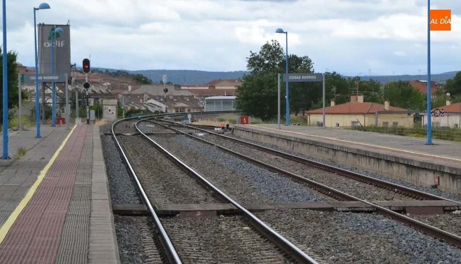 Los PGE adelantan a 2019 la finalización de la A-62 y retrasan a 2022 la electrificación de la...