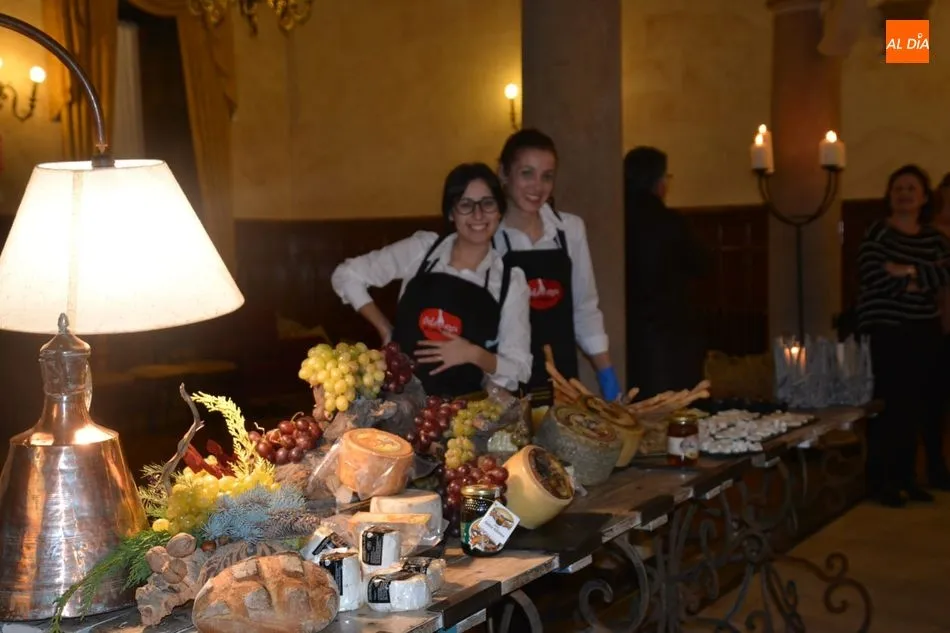 Foto 6 - Productores, cr&iacute;ticos y gastr&oacute;nomos se re&uacute;nen en el Casino para promocionar los productos de...