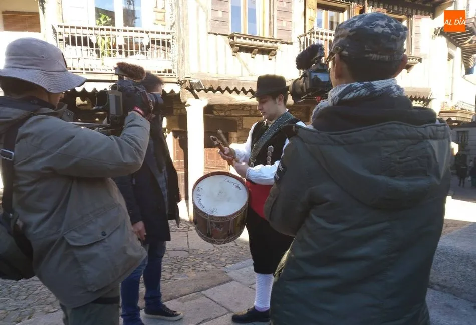 Foto 2 - La tradici&oacute;n del marrano de San Ant&oacute;n llega hasta Corea del Sur