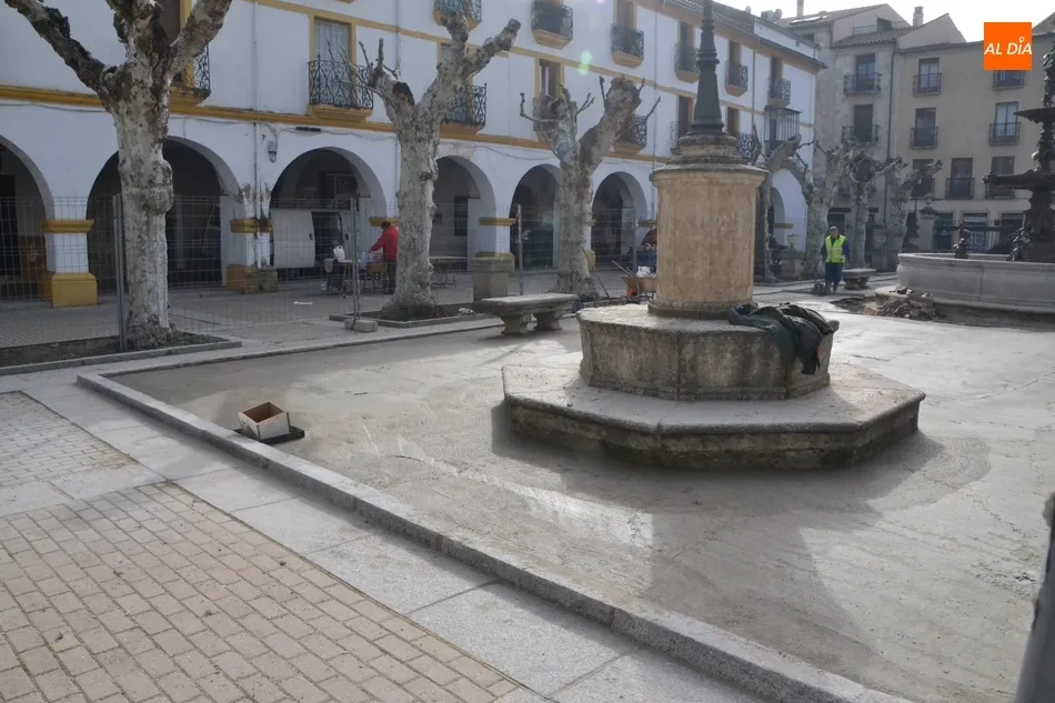 Foto 2 - La arena ya es historia en la Plazuela del Buen Alcalde  