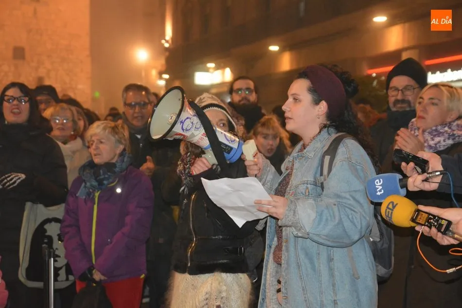 Foto 10 - Salamanca se suma a la marea violeta: Ni un paso atr&aacute;s en igualdad