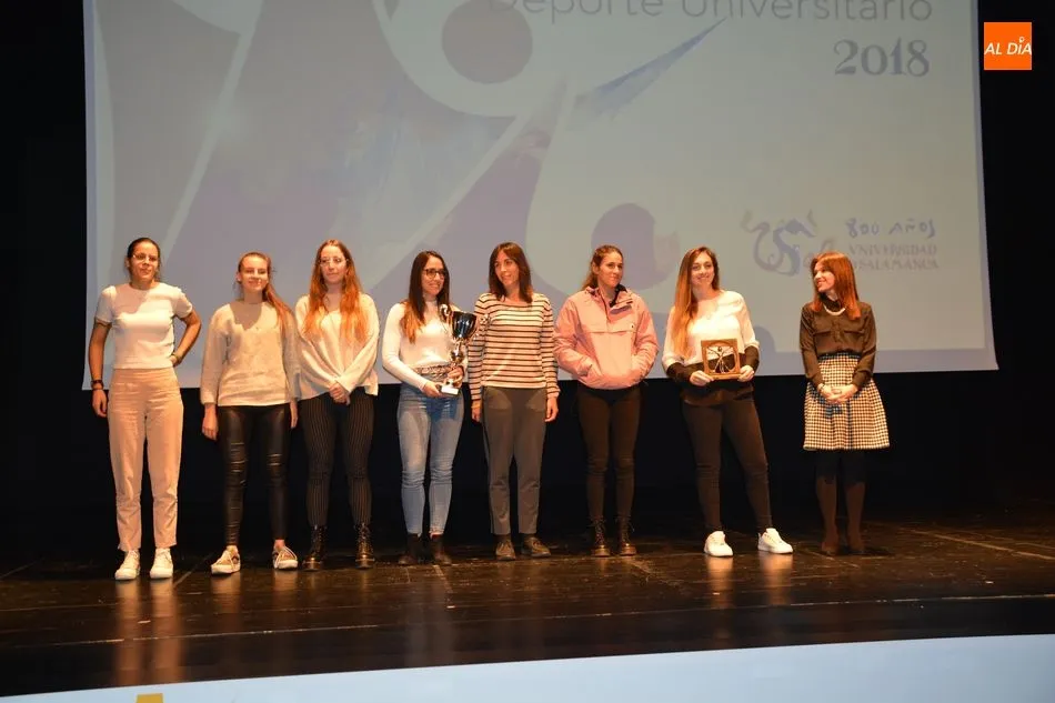 Foto 8 - Iv&aacute;n Mira, Ana Mu&ntilde;oz y el voleibol femenino, los mejores deportistas universitarios del a&ntilde;o