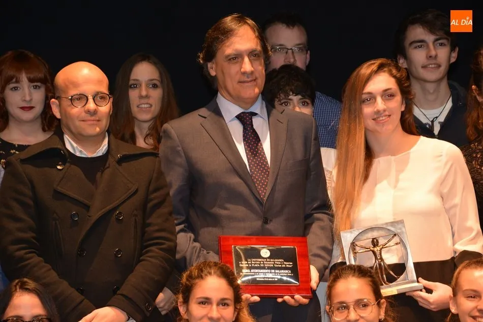 Foto 6 - Iv&aacute;n Mira, Ana Mu&ntilde;oz y el voleibol femenino, los mejores deportistas universitarios del a&ntilde;o