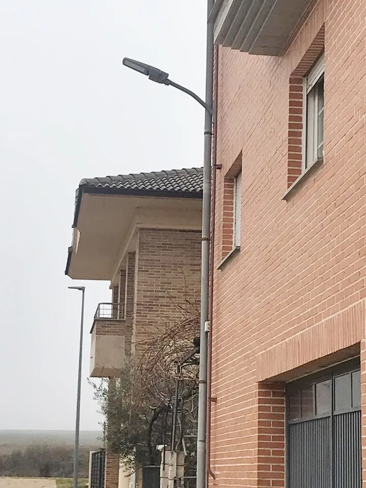 Foto 2 - El Ayuntamiento de Carbajosa invierte m&aacute;s de 22.000 euros en la instalaci&oacute;n de un centenar de...