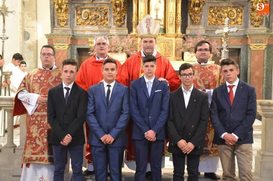 Último acto que presidió Raúl Berzosa en Ciudad Rodrigo: las confirmaciones en el Seminario