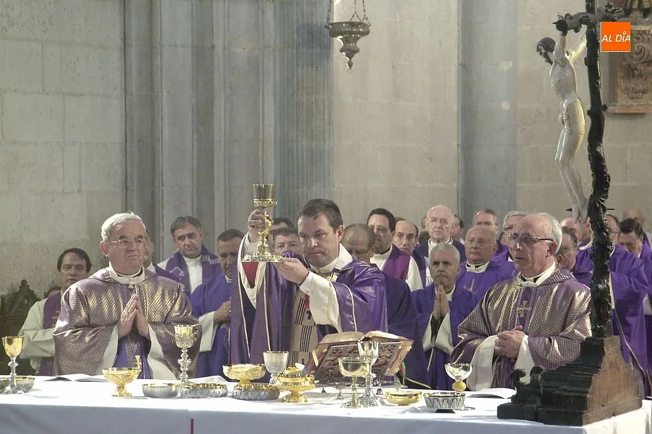 Foto 5 - El Obispo de las br&uacute;julas que lleg&oacute; inesperadamente y se marcha de forma abrupta y misteriosa  