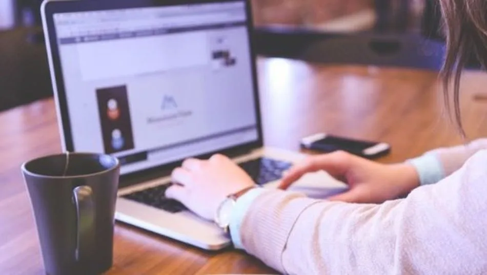 El 97% del empleo en el sector TIC se concentra en actividades de servicios