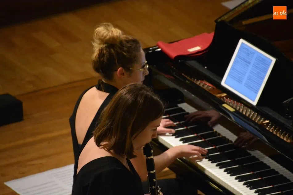 Foto 2 - Alumnos del Conservatorio Profesional de M&uacute;sica ofrecen un concierto en el Casino