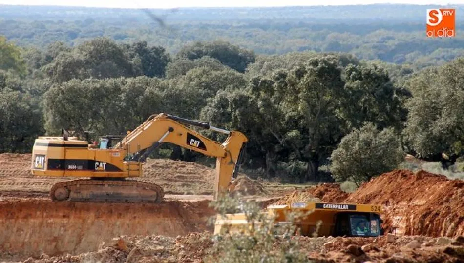 Las obras de la mina permanecen paradas desde hace más de un año ante la falta de autorizaciones administrativas