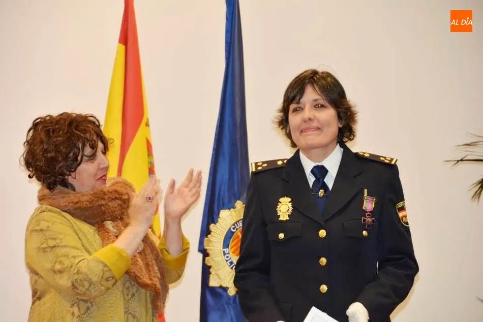 Foto 11 - La Polic&iacute;a Nacional concede 13 condecoraciones al M&eacute;rito y Dedicaci&oacute;n