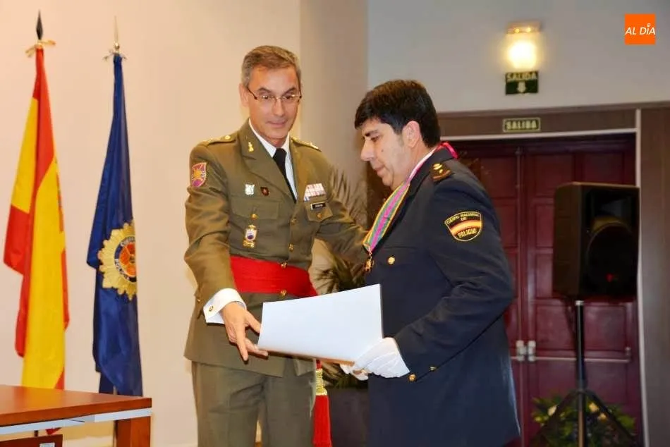 Foto 10 - La Polic&iacute;a Nacional concede 13 condecoraciones al M&eacute;rito y Dedicaci&oacute;n