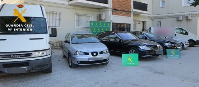 Foto 3 - Desarticulada una red por defraudar 2,7 millones con falsas contrataciones y portabilidades...