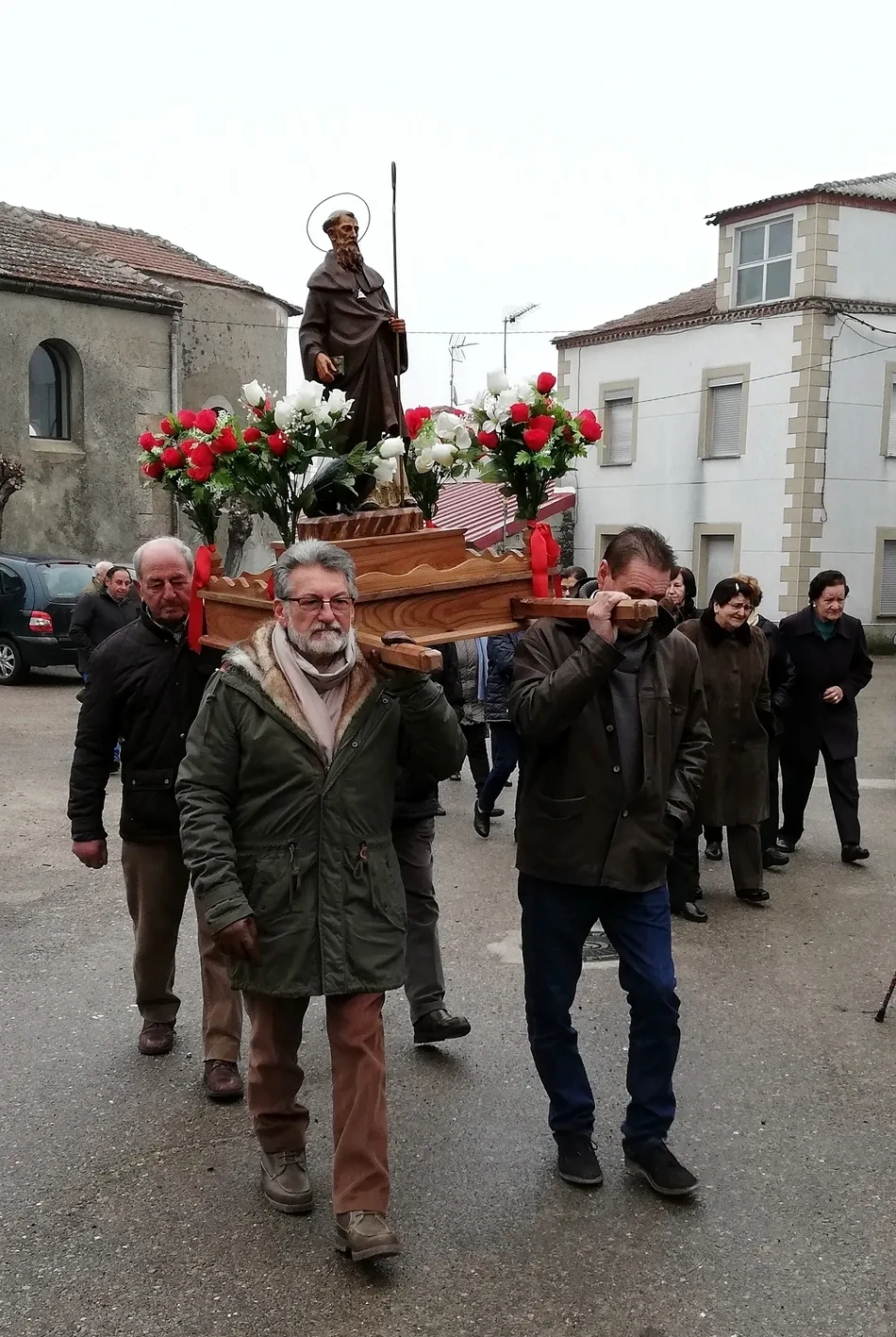 Foto 7 - Casillas de Flores vuelve a vestirse de fiesta para honrar a San Ant&oacute;n  