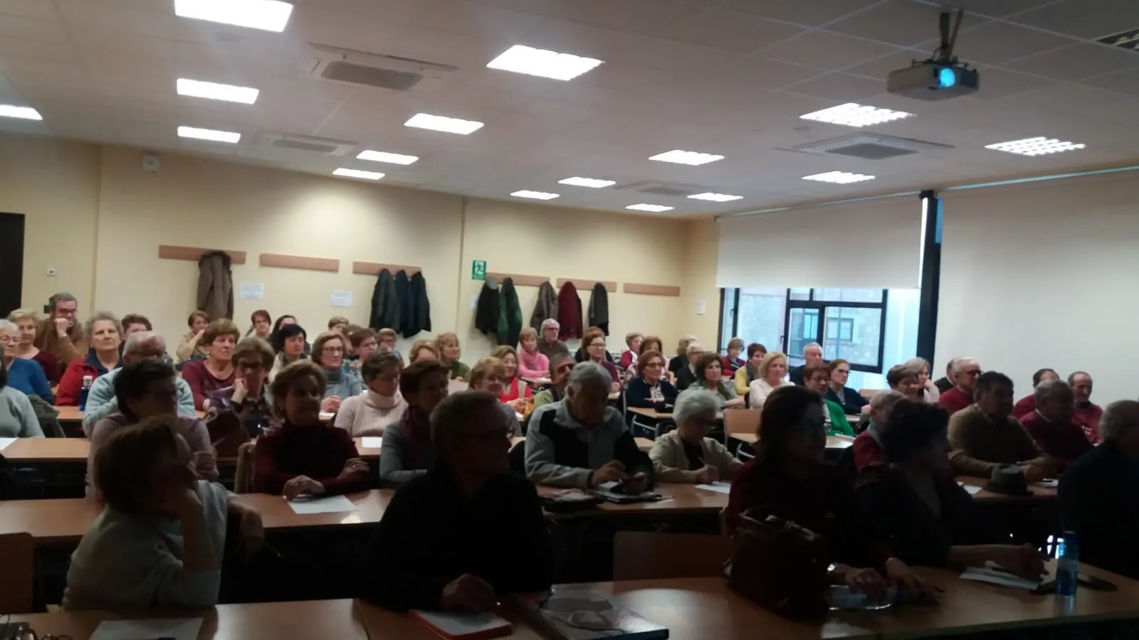 Foto 4 - Los alumnos de la Universidad de la Experiencia inician el 2019 con clases de Salud y Calidad de...