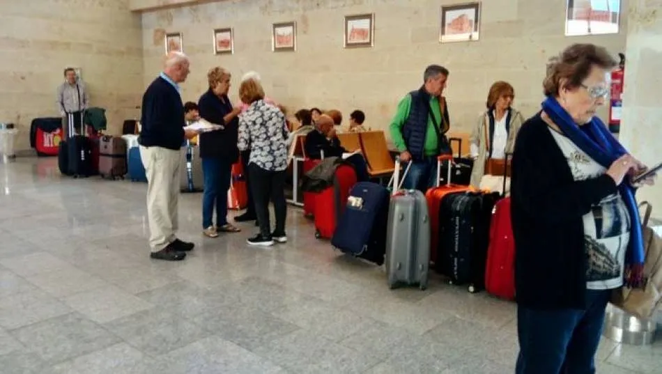 El programa VIAJAFACYL está dirigido a mayores de 50 años de la Comunidad de Castilla y León, aunque pueden viajar acompañantes de menor edad