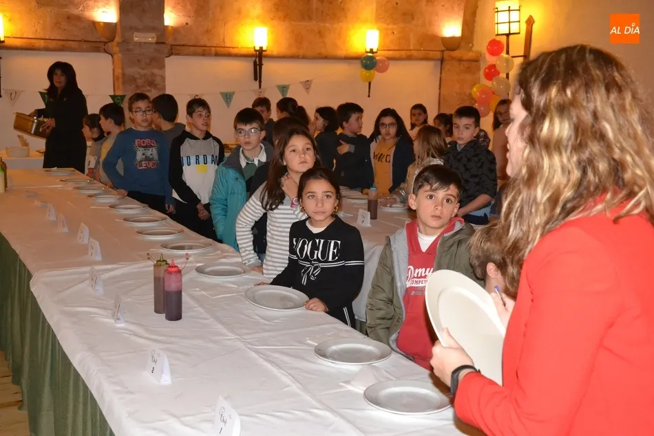 Foto 10 - Los ni&ntilde;os mirobrigenses muestran en el Parador su pasi&oacute;n por la cocina  