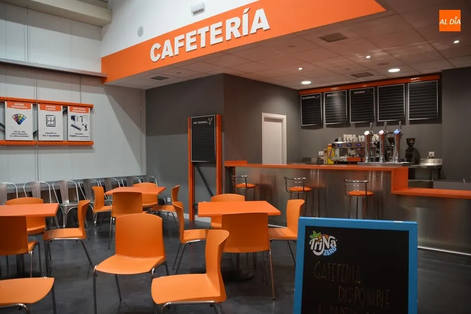 Foto 10 - Bricomart se presenta a los profesionales en la cuenta atr&aacute;s para su inauguraci&oacute;n