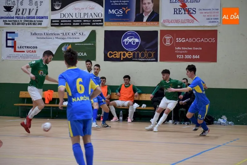 Foto 4 - El Piensos Dur&aacute;n Albense suma un valioso punto frente al Cidade de Nar&oacute;n (2-2)
