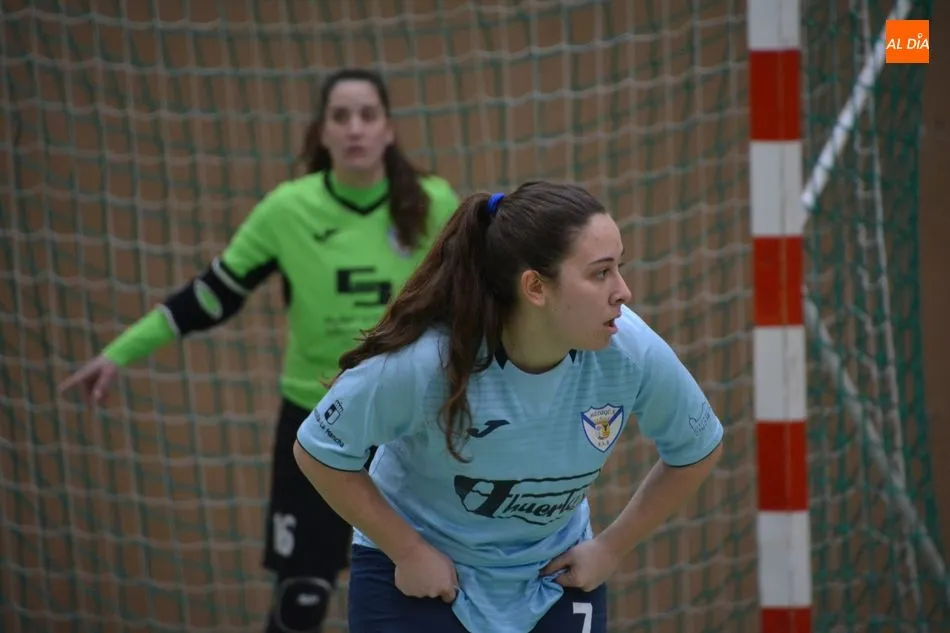 Foto 7 - La USAL y el Malag&oacute;n FS se reparten los puntos en un festival de goles (7-7)