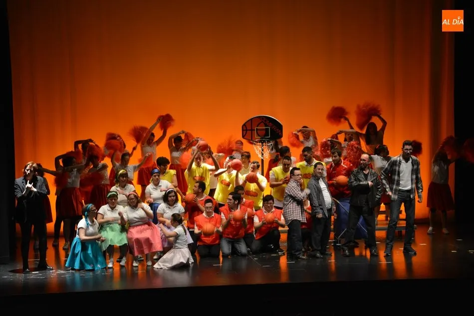 Foto 6 - La Fundaci&oacute;n AVIVA deslumbra con su adaptaci&oacute;n de &lsquo;Grease&rsquo;