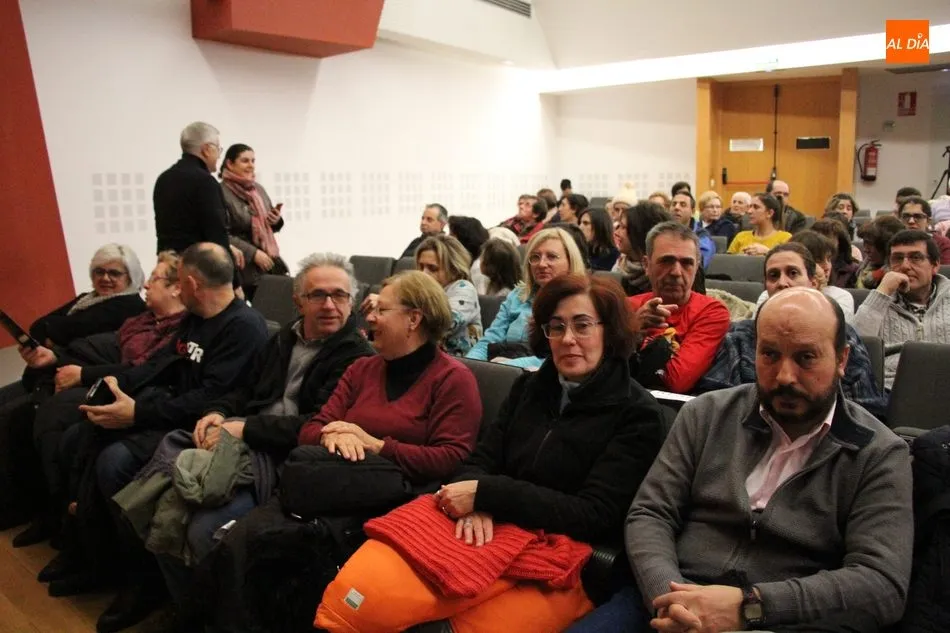 Foto 4 - Vitiriteros ameniza con humor la gala inaugural del Certamen Nacional de Teatro &lsquo;Villa de...