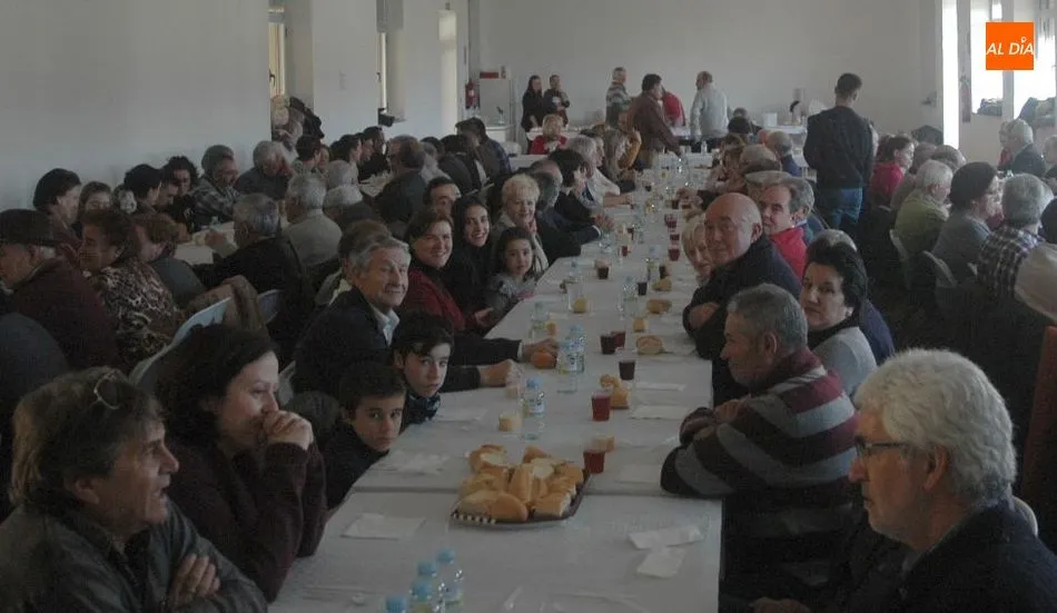 Foto 9 - En Mieza celebran el d&iacute;a del Patr&oacute;n con actos religiosos, comida y baile  