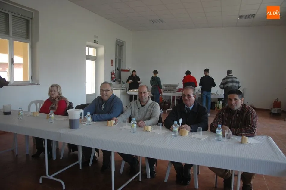 Foto 3 - En Mieza celebran el d&iacute;a del Patr&oacute;n con actos religiosos, comida y baile  