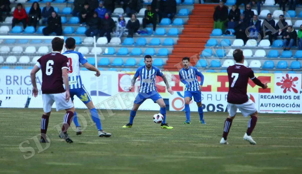 Foto 3 - El Salamanca UDS obra lo &lsquo;imposible&rsquo; y asalta un inexpugnable Toral&iacute;n (0-1)