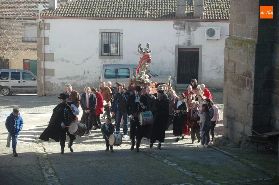 Foto 9 - Vilvestre celebra San Sebasti&aacute;n con convite y el baile de la bandera  