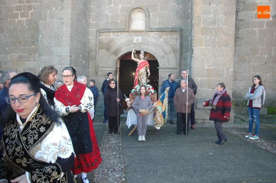 Foto 8 - Vilvestre celebra San Sebasti&aacute;n con convite y el baile de la bandera  