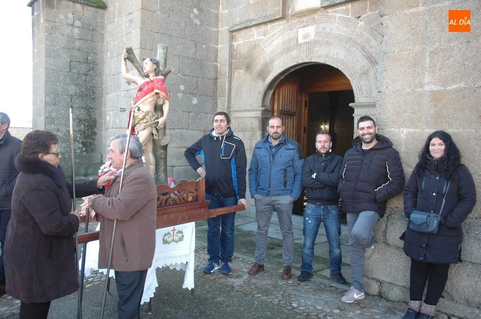 Foto 2 - Vilvestre celebra San Sebasti&aacute;n con convite y el baile de la bandera  