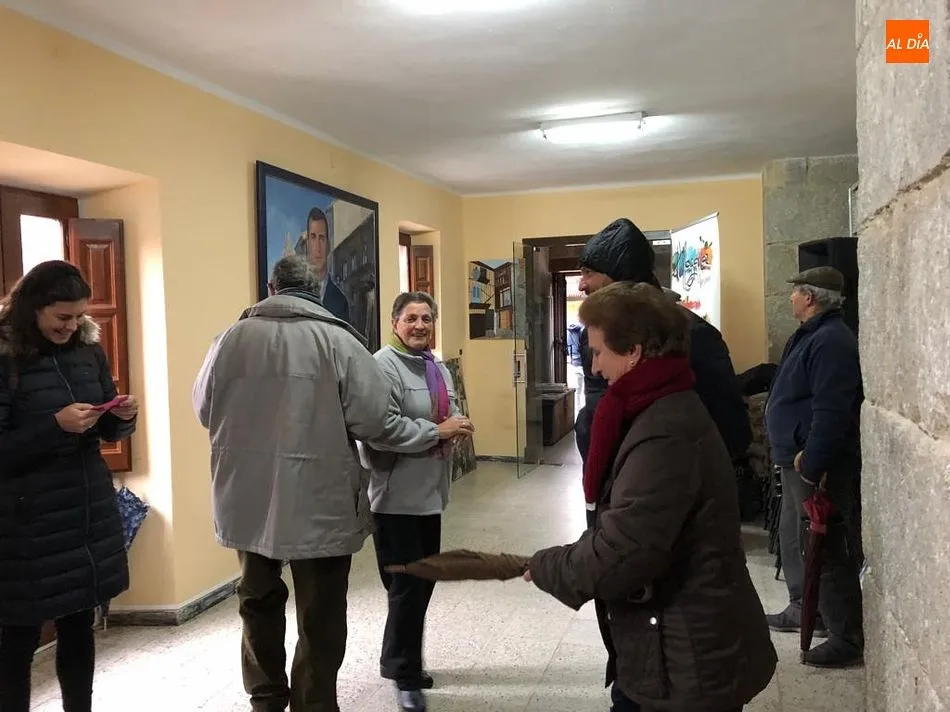 Foto 7 - La rifa del marrano de San Ant&oacute;n recauda casi 700 euros para C&aacute;ritas